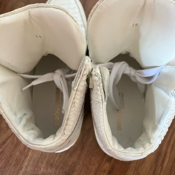 Stylish white Dsquared2 sneakers